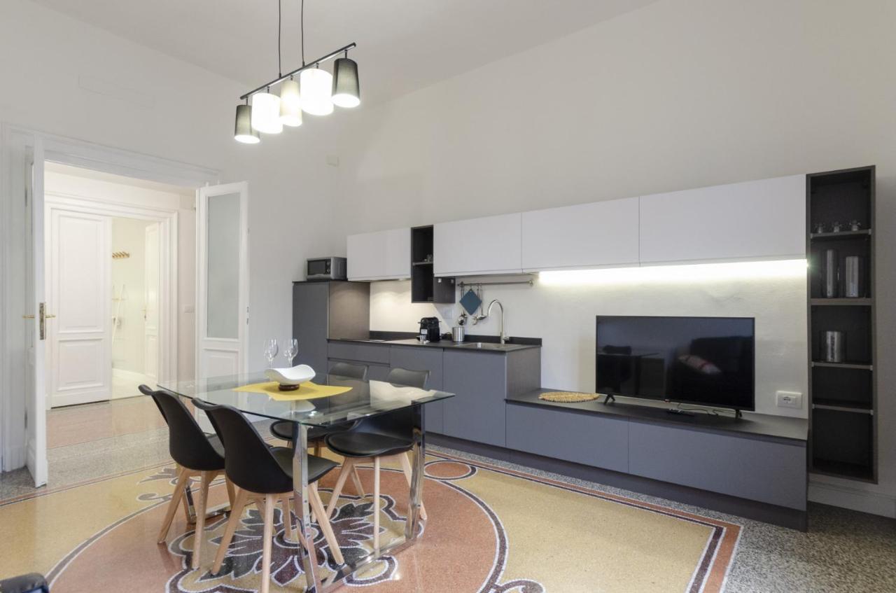 Joivy Elegant 1-Bedroom Flat Near Spianata Castelletto Генуя Экстерьер фото
